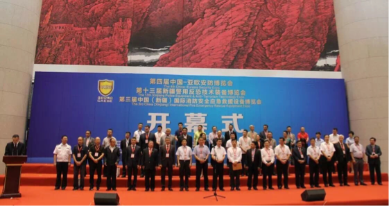 理想報警 亮劍天山(圖1)